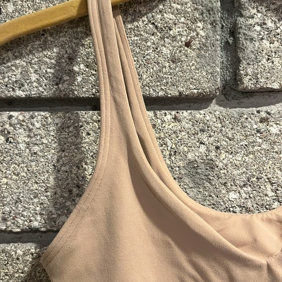 Lulu Lemon Align Top Cream Sz 2 - Picture 2 of 6